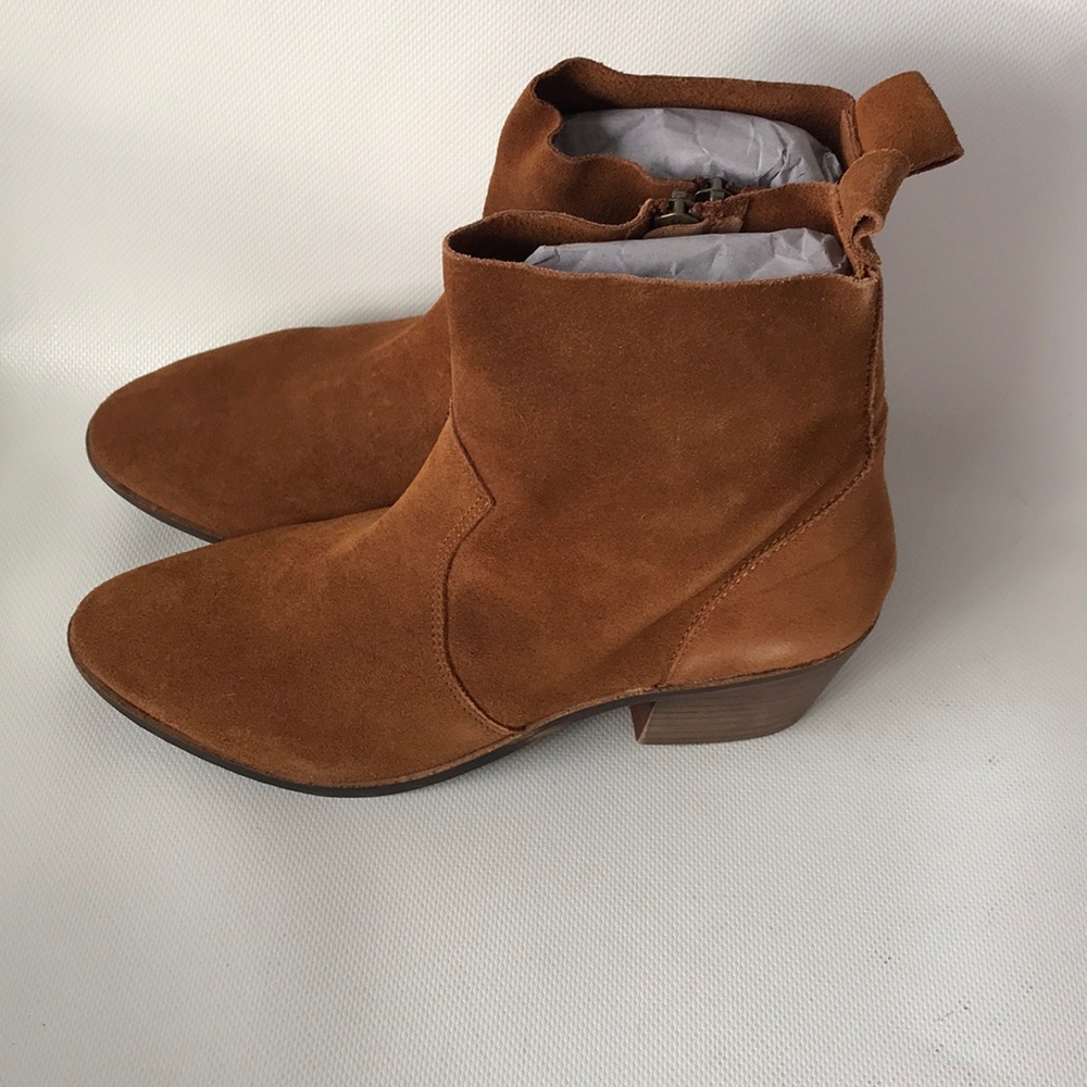 Woman’s boots - Picture 2 of 4